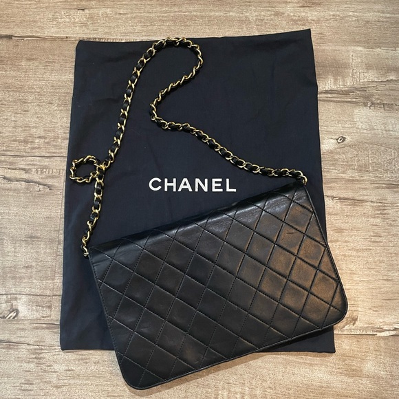 Vintage Chanel Lambskin Classic Mini Full Flap Shoulder Bag 24KGP Hardware - Picture 2 of 13